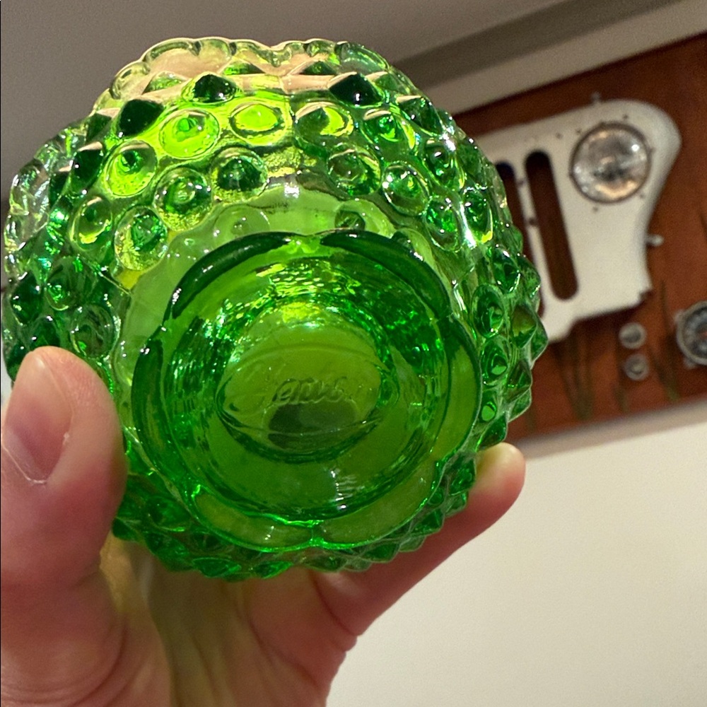 Vintage Fenton Green Hobnail Fairy Light - Picture 3 of 3